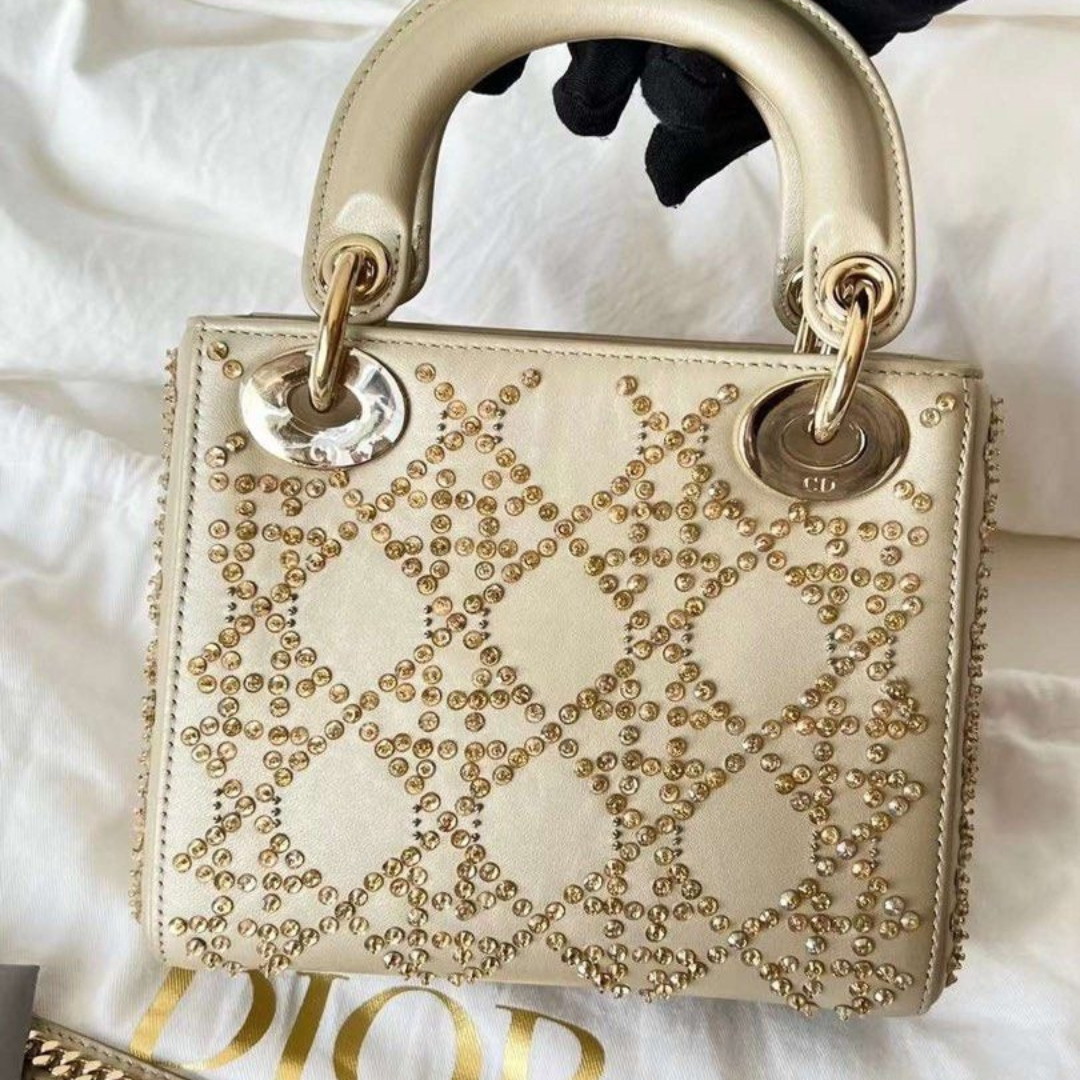 MINI LADY DIOR MIT PERLENSTICKEREI