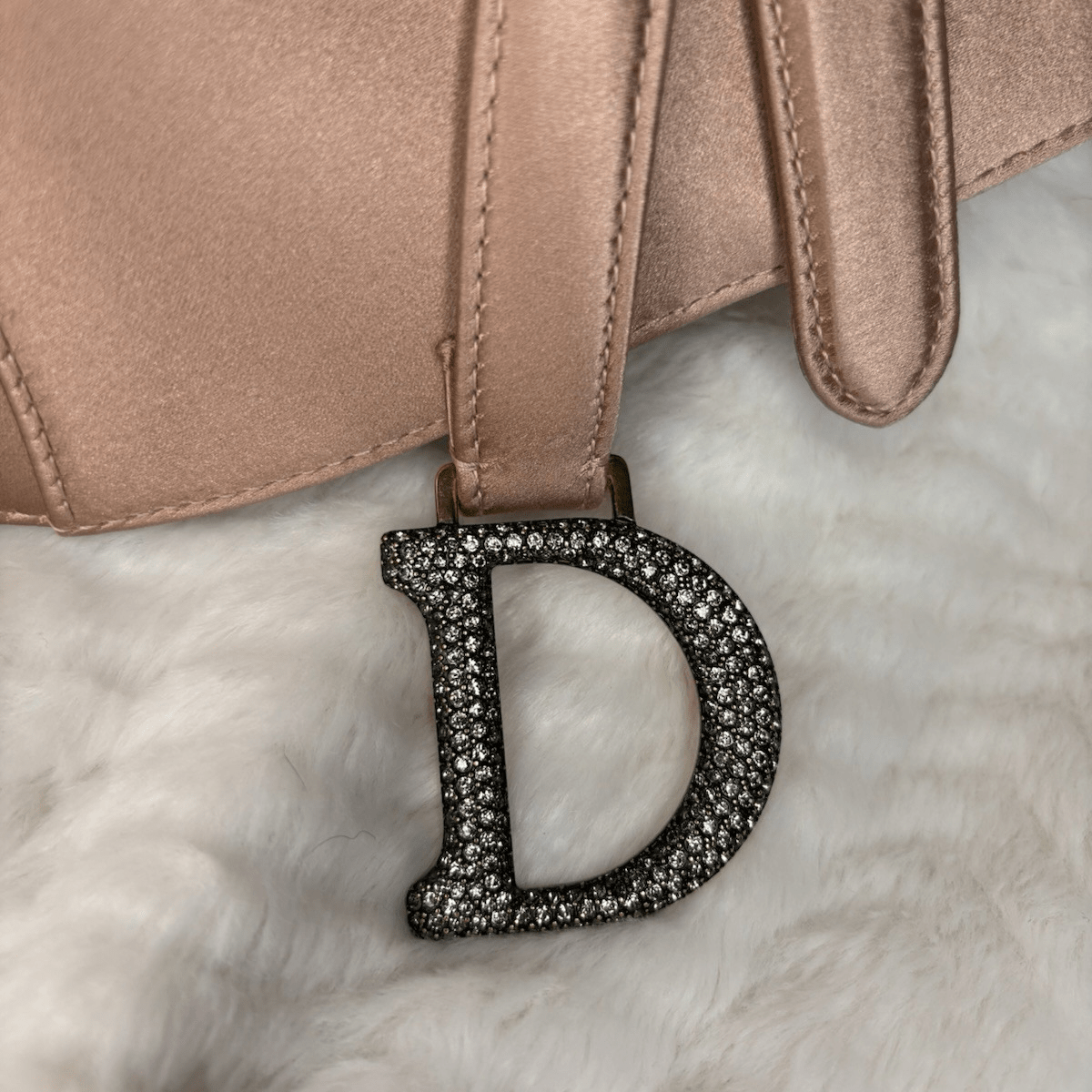 Dior Mini-Sattel-Tasche in Blush-Satin
