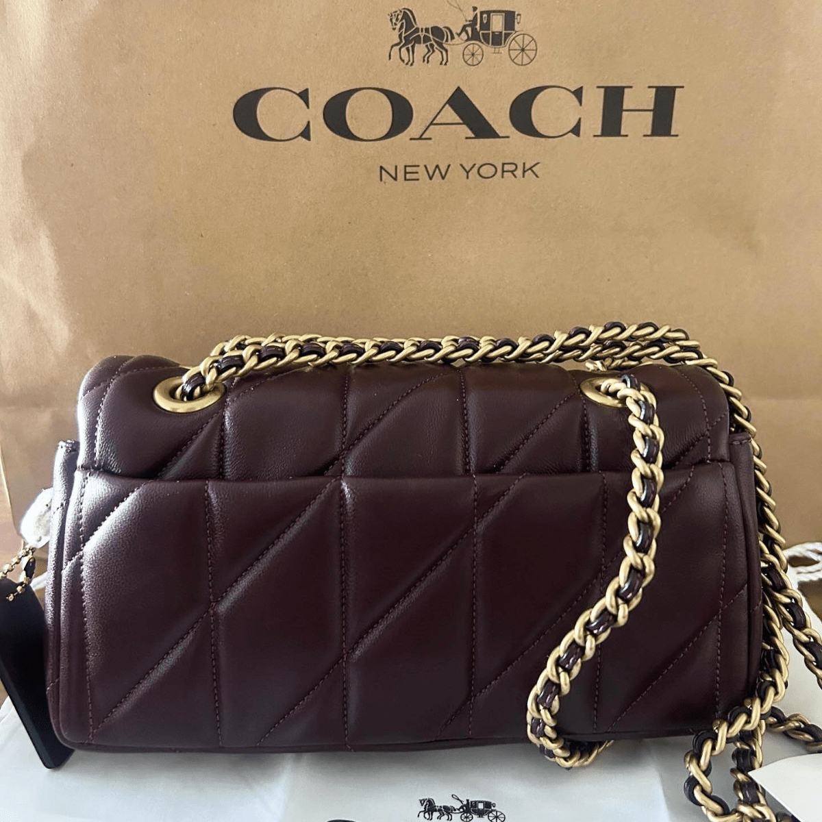 Coach Tabby Schultertasche 26 mit Steppung in Dunkelbraun