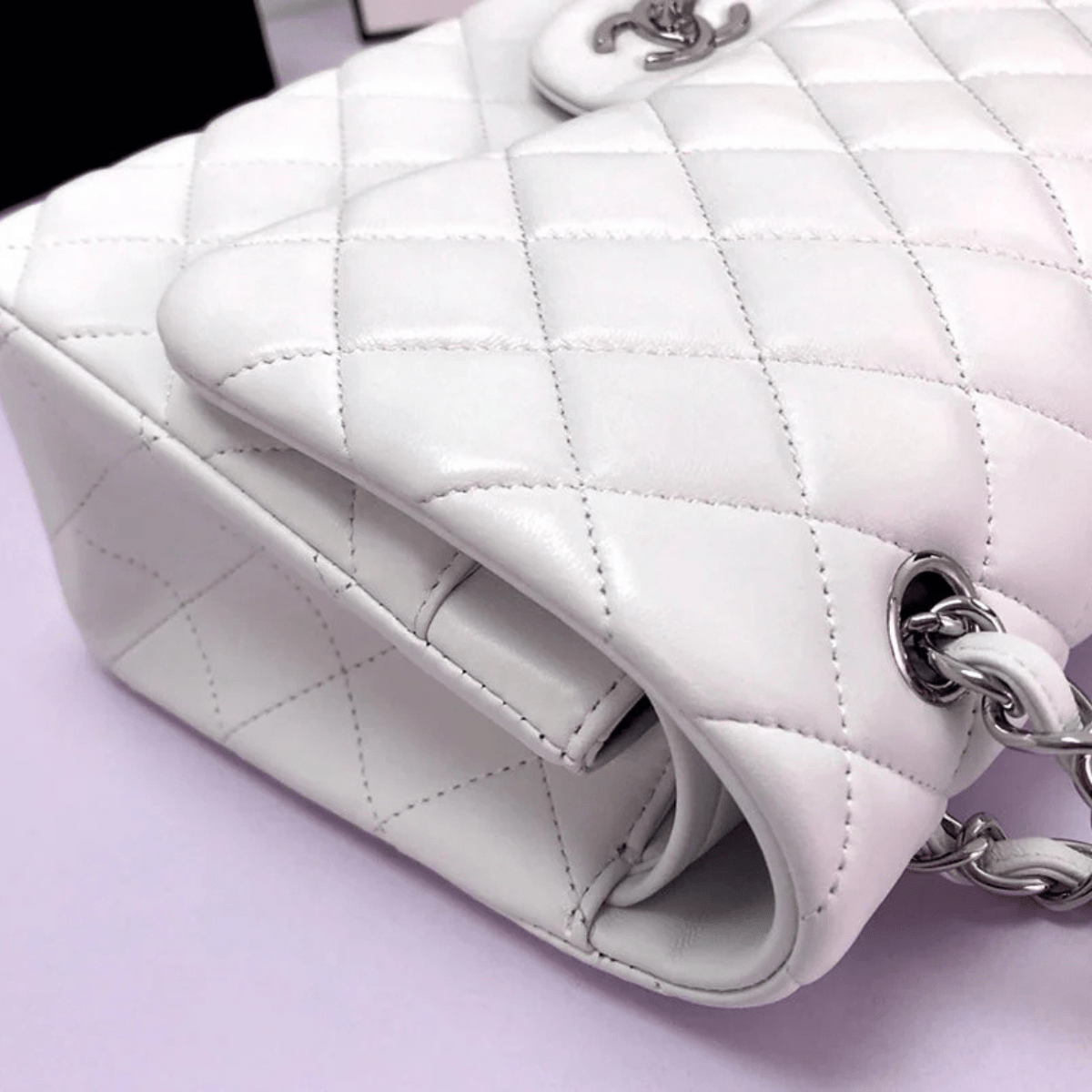 Chanel Classic Single Flap Tasche – Off White