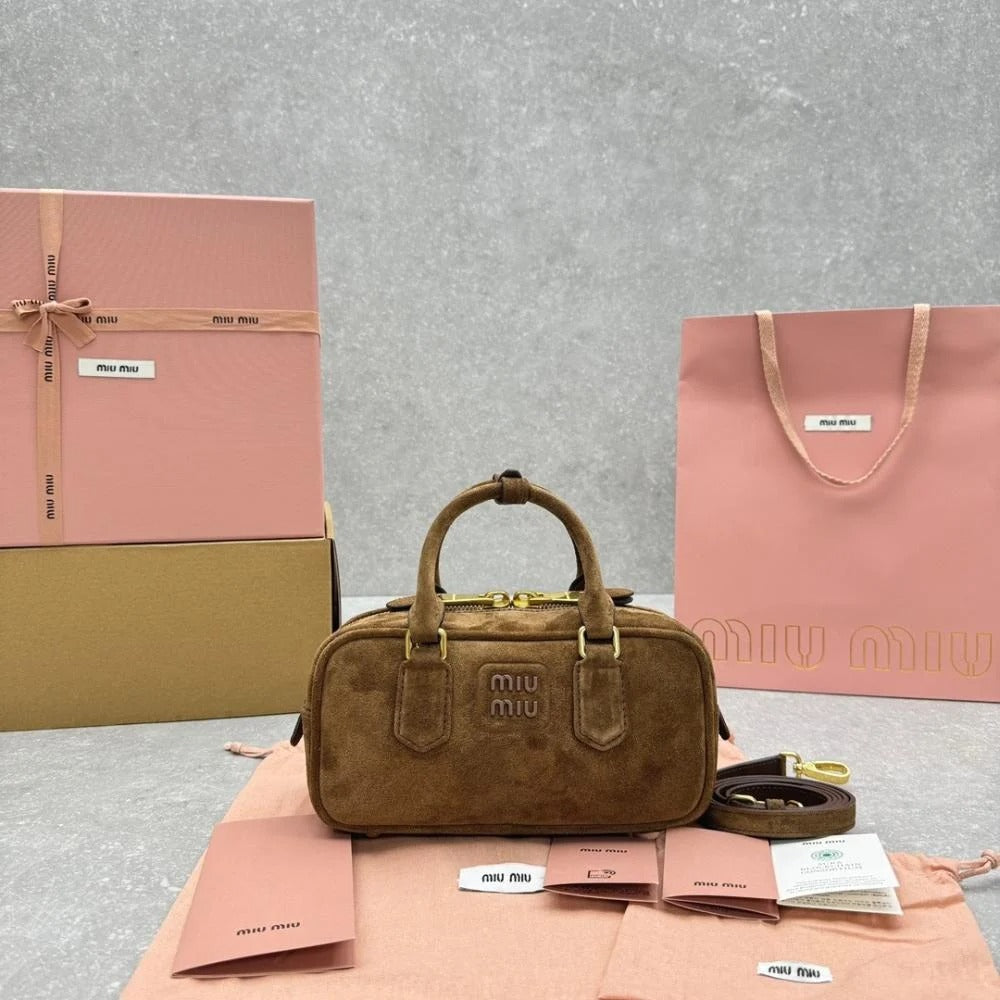 MIU MIU ARCADIE MATELASSÉ TOTE